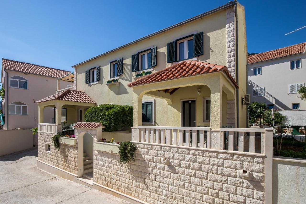 Apartmani Filipic Bol Exterior foto
