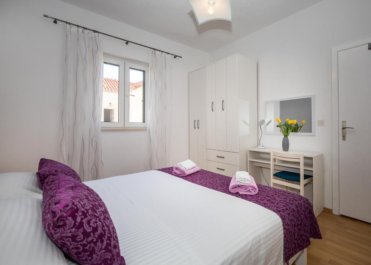 Apartmani Filipic Bol Exterior foto